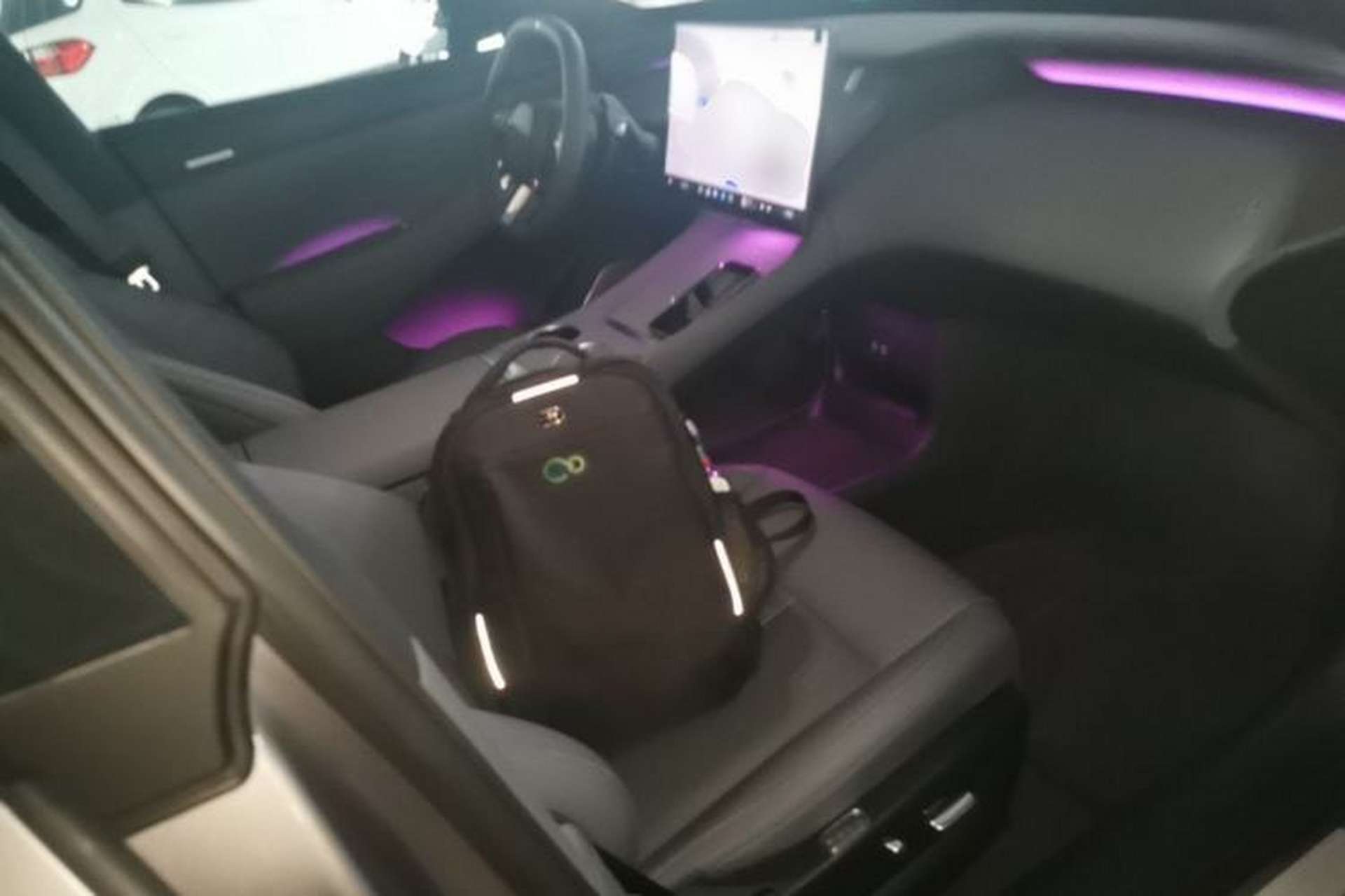 Used Xiaomi Auto YU7 2025 Ultra-Long Range Rear-Wheel Drive Version Right Front Seat
