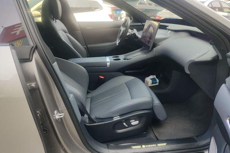 Used Xiaomi Auto YU7 2025 Ultra-Long Range Rear-Wheel Drive Version Right Front Seat