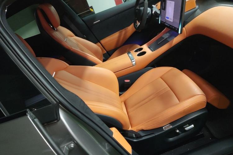 Used Xiaomi Auto YU7 2025 Ultra-Long Range High-Performance All-Wheel-Drive Max Edition Right Front Seat