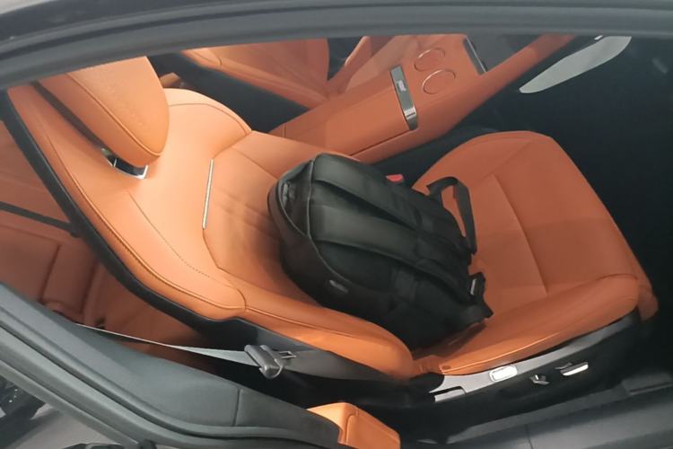 Used Xiaomi Auto YU7 2025 Ultra-Long Range All-Wheel Drive Pro Version Right Front Seat