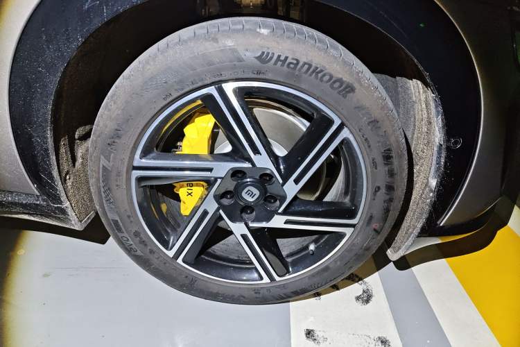 Used Xiaomi Auto YU7 2025 Ultra-Long Range All-Wheel Drive Pro Version
