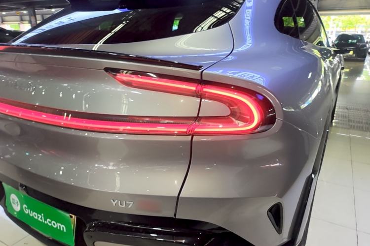 Used Xiaomi Auto YU7 2025 Ultra-Long Range High-Performance All-Wheel-Drive Max Edition Right Rear Taillight