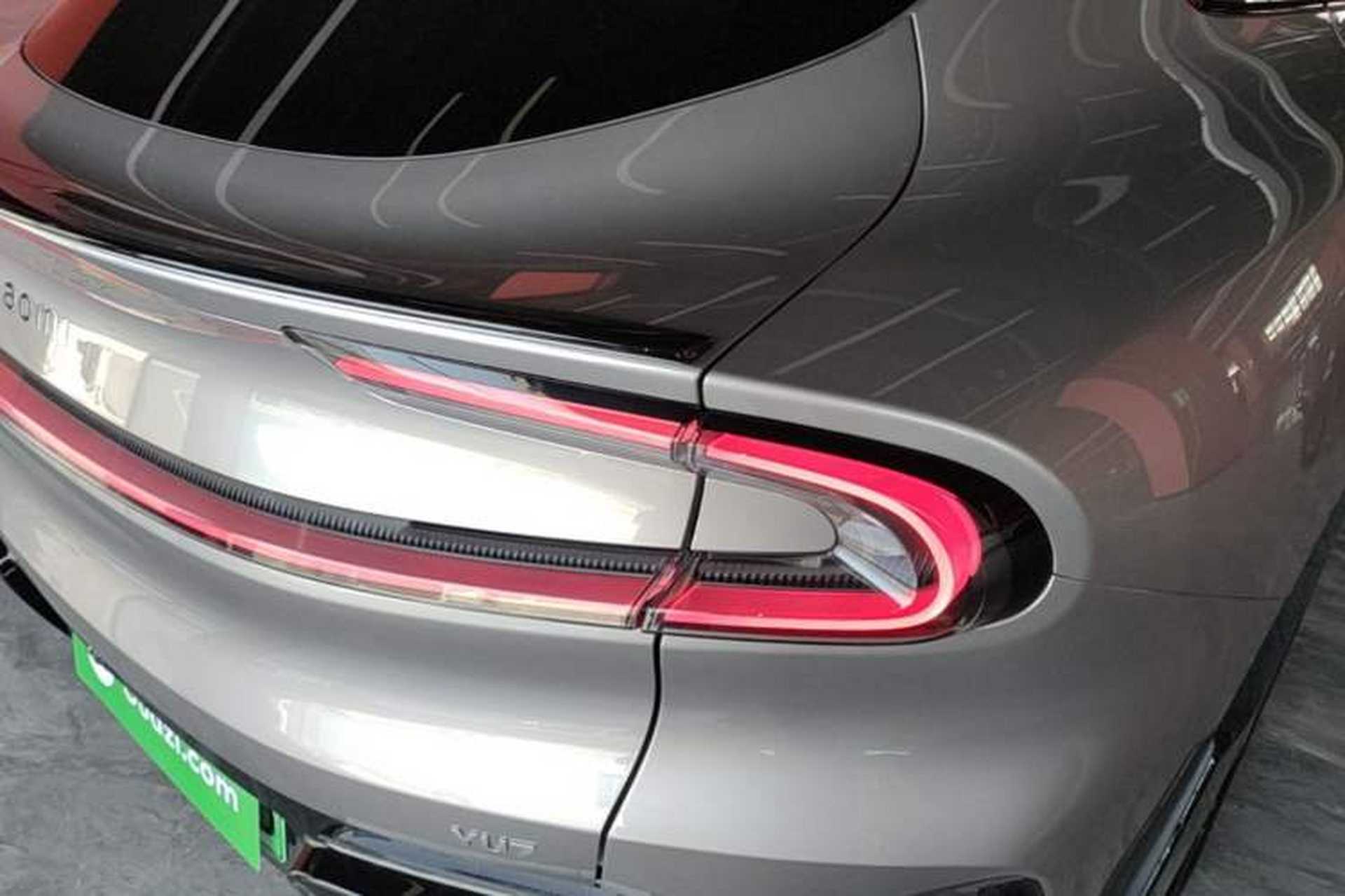Used Xiaomi Auto YU7 2025 Ultra-Long Range All-Wheel Drive Pro Version Right Rear Taillight