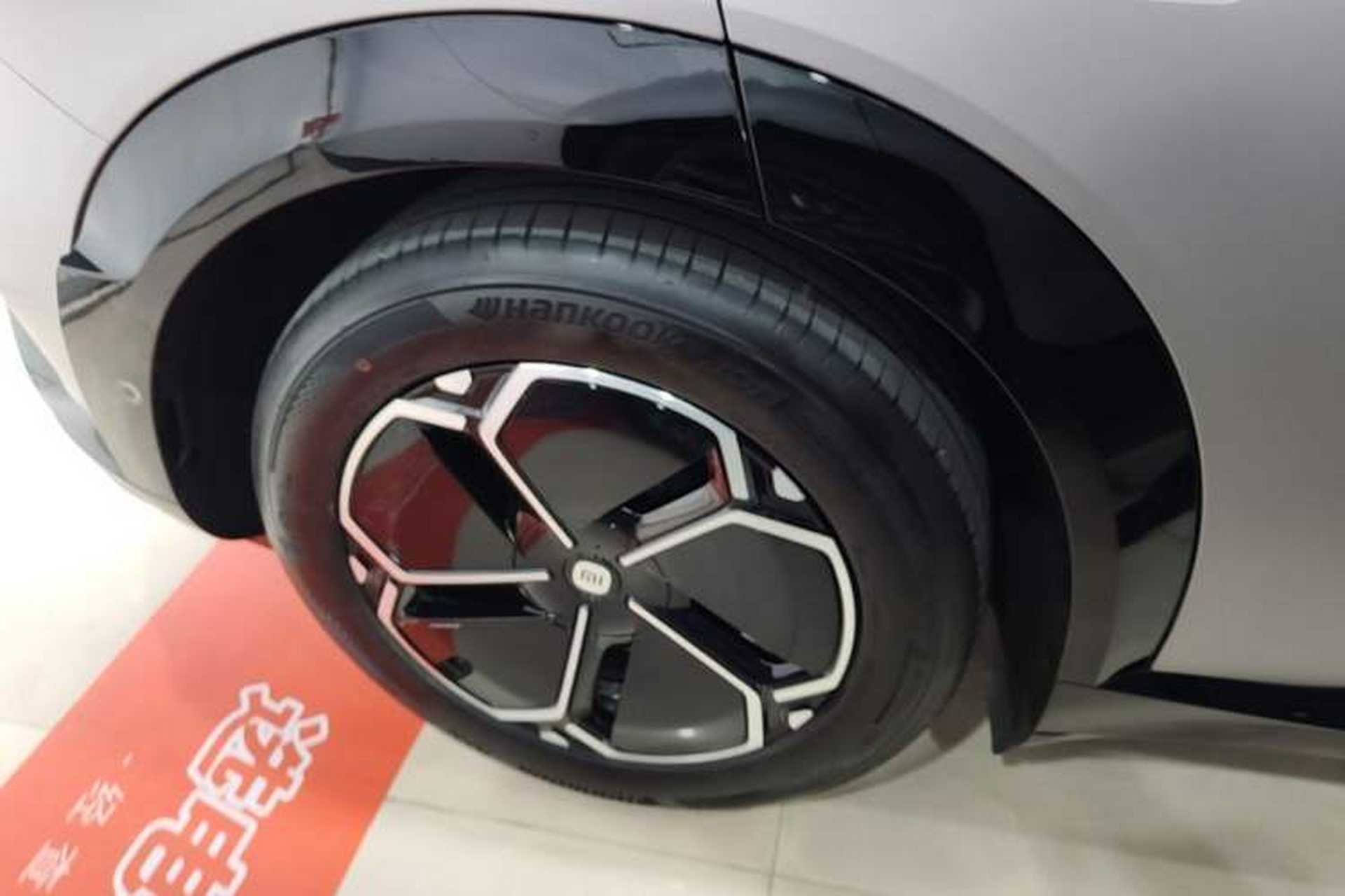 Used Xiaomi Auto YU7 2025 Ultra-Long Range All-Wheel Drive Pro Version Right Rear Wheel Hub
