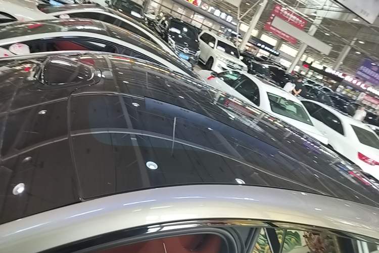 Used Xiaomi Auto YU7 2025 Ultra-Long Range High-Performance All-Wheel-Drive Max Edition Roof