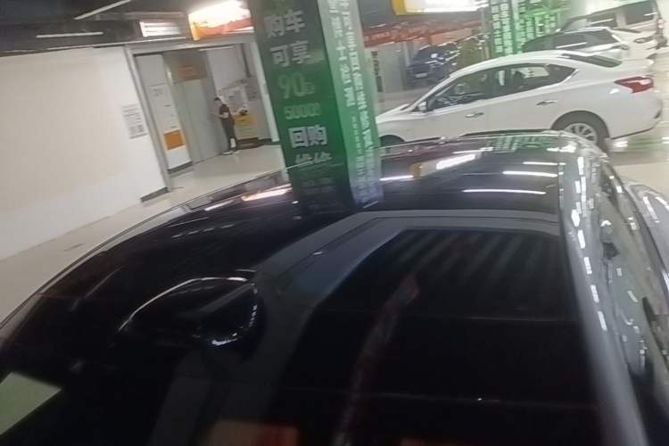 Used Xiaomi Auto YU7 2025 Ultra-Long Range Rear-Wheel Drive Version Roof