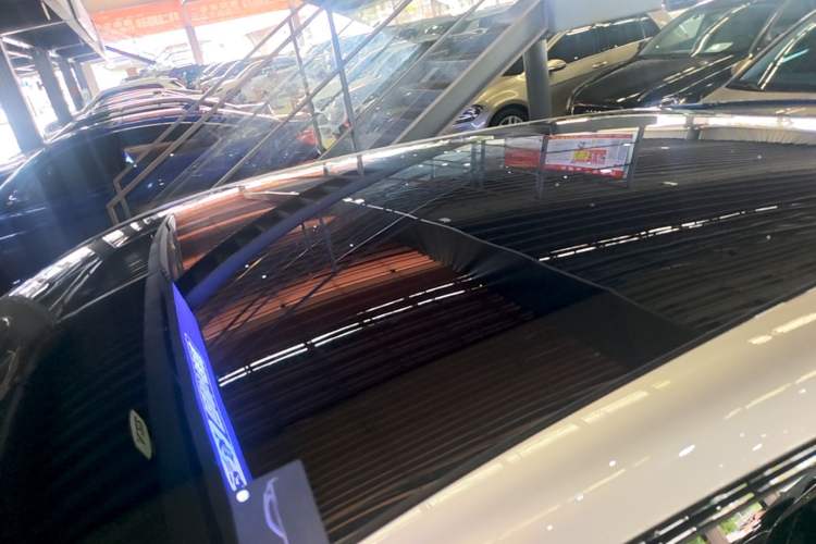 Used Xiaomi Auto YU7 2025 Ultra-Long Range High-Performance All-Wheel-Drive Max Edition Roof