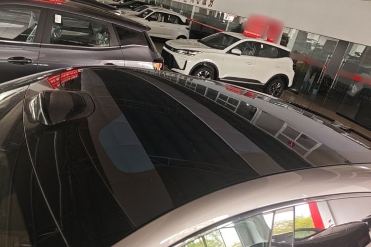 Used Xiaomi Auto YU7 2025 Ultra-Long Range High-Performance All-Wheel-Drive Max Edition Roof