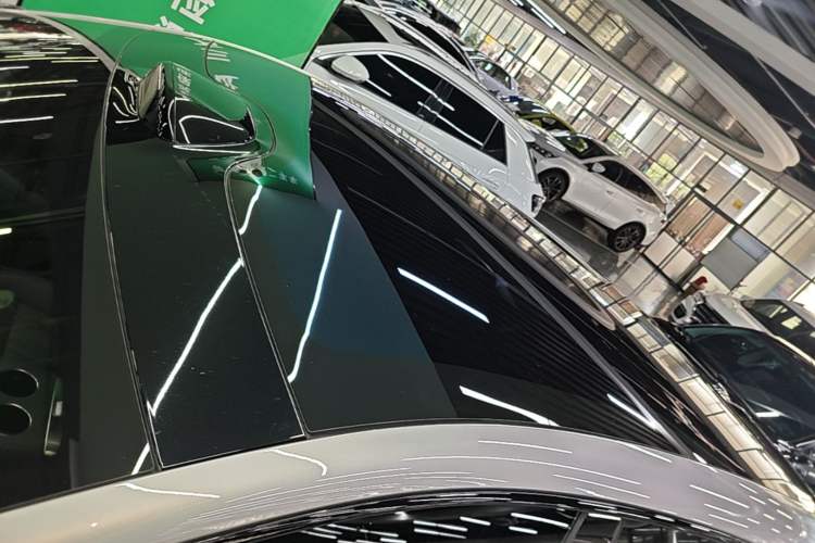 Used Xiaomi Auto YU7 2025 Ultra-Long Range Rear-Wheel Drive Version Roof