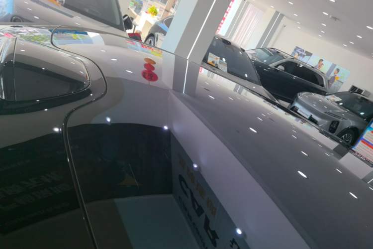 Used Xiaomi Auto YU7 2025 Ultra-Long Range Rear-Wheel Drive Version Roof