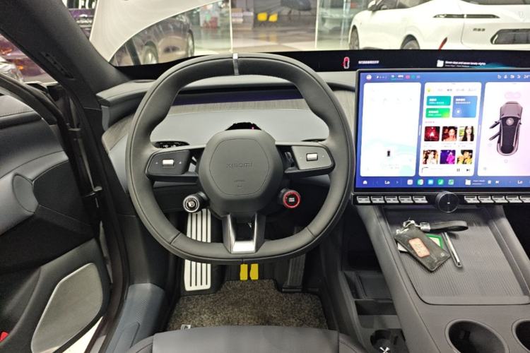 Used Xiaomi Auto YU7 2025 Ultra-Long Range Rear-Wheel Drive Version Steering Wheel
