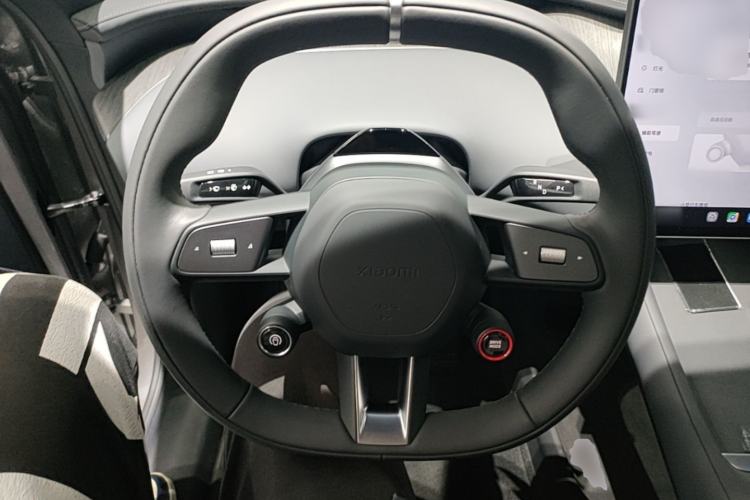 Used Xiaomi Auto YU7 2025 Ultra-Long Range Rear-Wheel Drive Version Steering Wheel