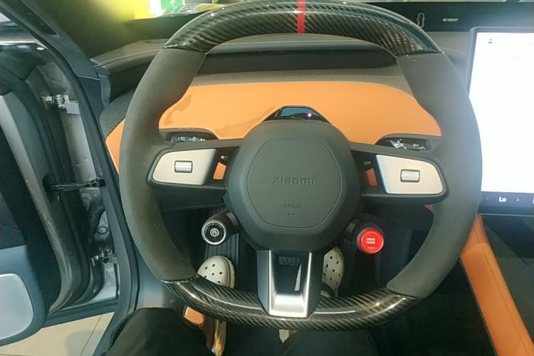 Used Xiaomi Auto YU7 2025 Ultra-Long Range High-Performance All-Wheel-Drive Max Edition Steering Wheel
