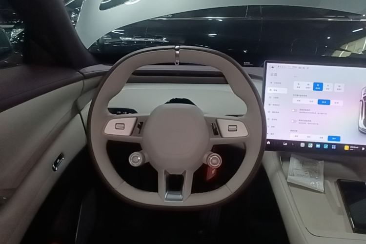 Used Xiaomi Auto YU7 2025 Ultra-Long Range All-Wheel Drive Pro Version Steering Wheel