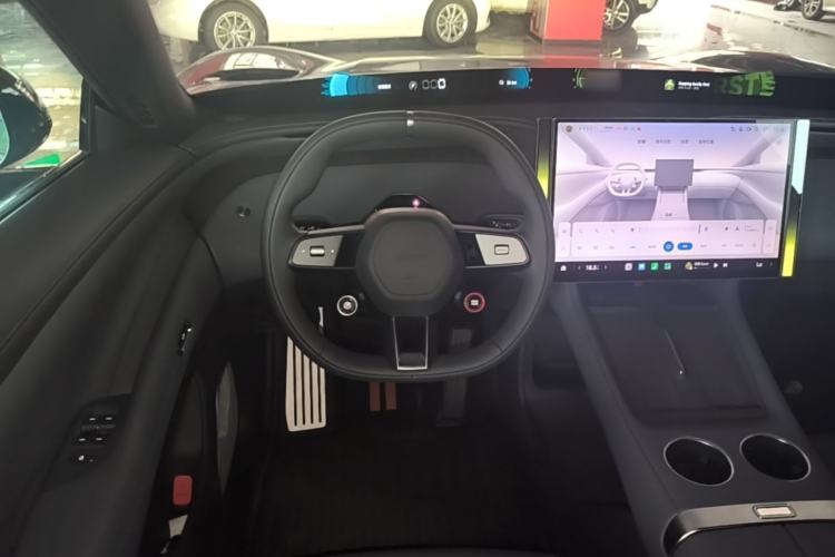 Used Xiaomi Auto YU7 2025 Ultra-Long Range Rear-Wheel Drive Version Steering Wheel
