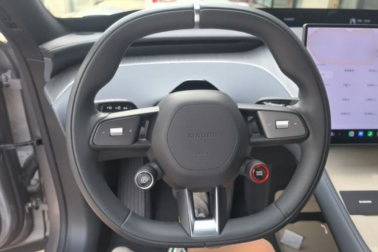 Used Xiaomi Auto YU7 2025 Ultra-Long Range Rear-Wheel Drive Version Steering Wheel