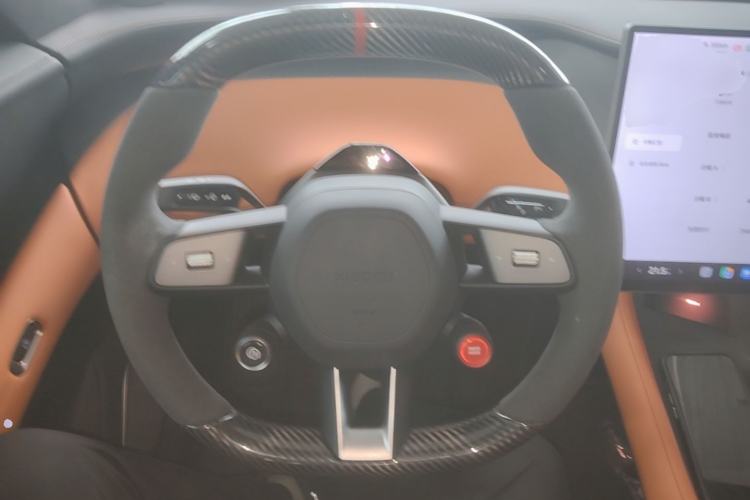Used Xiaomi Auto YU7 2025 Ultra-Long Range High-Performance All-Wheel-Drive Max Edition Steering Wheel