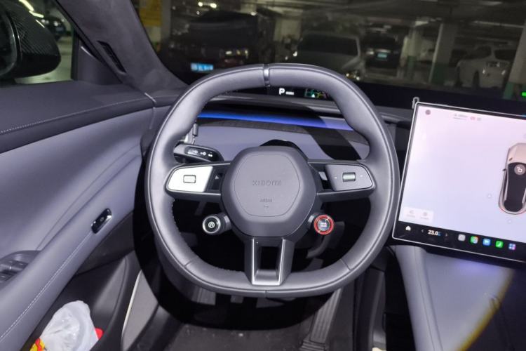 Used Xiaomi Auto YU7 2025 Ultra-Long Range High-Performance All-Wheel-Drive Max Edition Steering Wheel