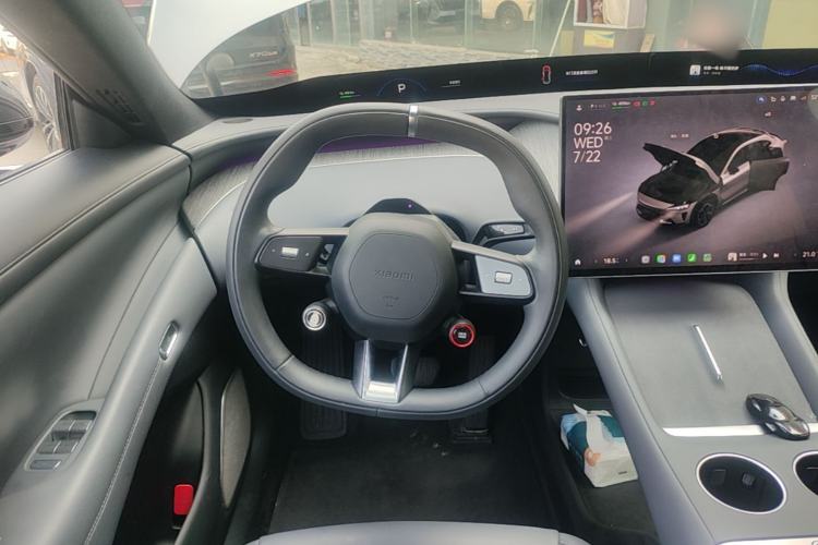 Used Xiaomi Auto YU7 2025 Ultra-Long Range Rear-Wheel Drive Version Steering Wheel