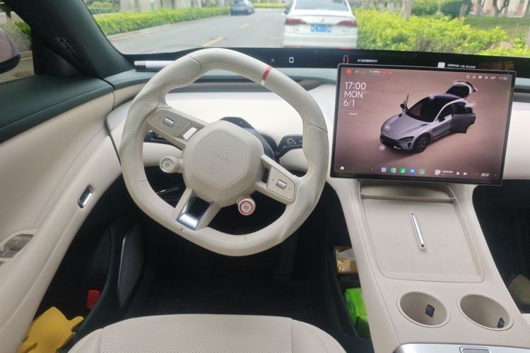 Used Xiaomi Auto YU7 2025 Ultra-Long Range All-Wheel Drive Pro Version Steering Wheel