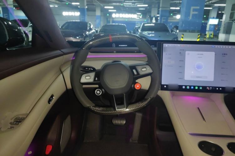 Used Xiaomi Auto YU7 2025 Ultra-Long Range High-Performance All-Wheel-Drive Max Edition Steering Wheel