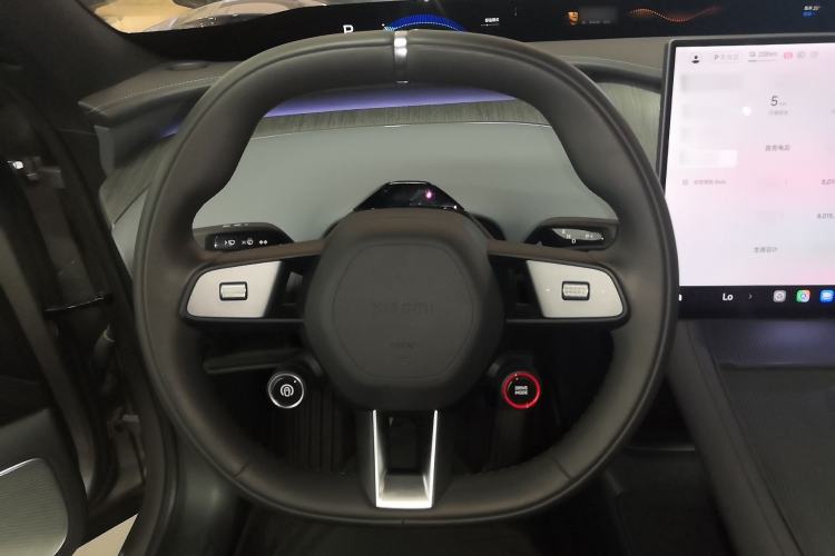 Used Xiaomi Auto YU7 2025 Ultra-Long Range Rear-Wheel Drive Version Steering Wheel