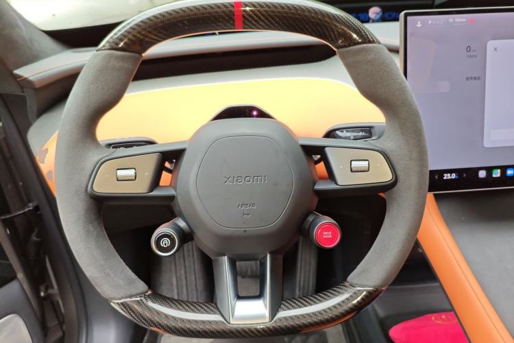Used Xiaomi Auto YU7 2025 Ultra-Long Range High-Performance All-Wheel-Drive Max Edition Steering Wheel