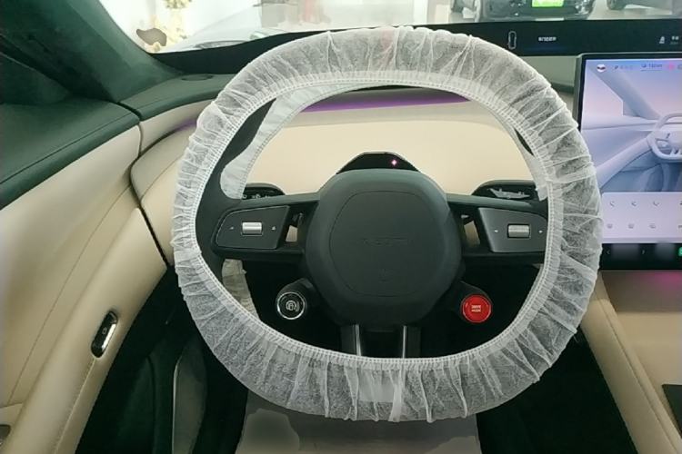 Used Xiaomi Auto YU7 2025 Ultra-Long Range High-Performance All-Wheel-Drive Max Edition Steering Wheel