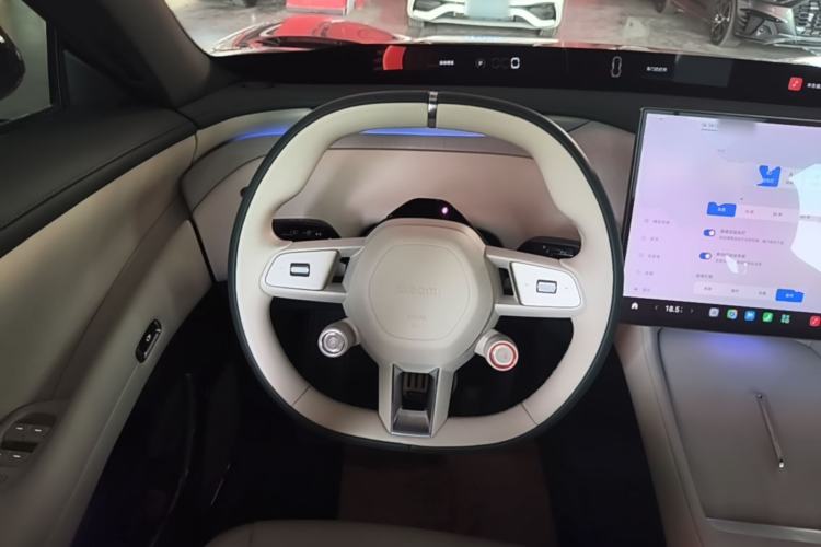 Used Xiaomi Auto YU7 2025 Ultra-Long Range All-Wheel Drive Pro Version Steering Wheel