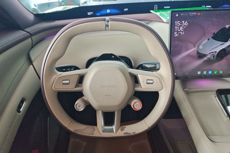 Used Xiaomi Auto YU7 2025 Ultra-Long Range Rear-Wheel Drive Version Steering Wheel