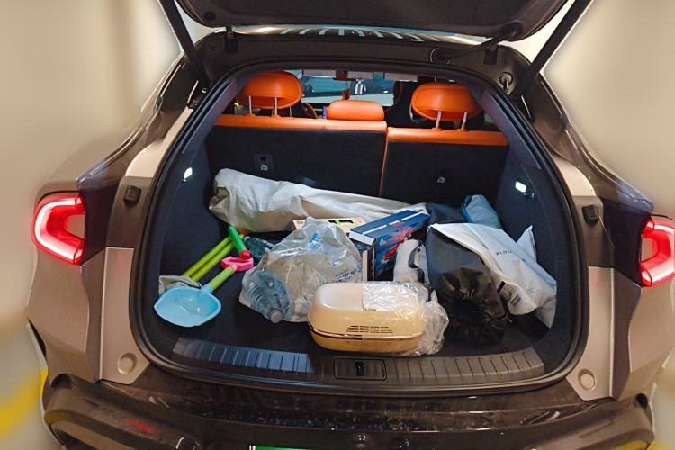 Used Xiaomi Auto YU7 2025 Ultra-Long Range All-Wheel Drive Pro Version Trunk