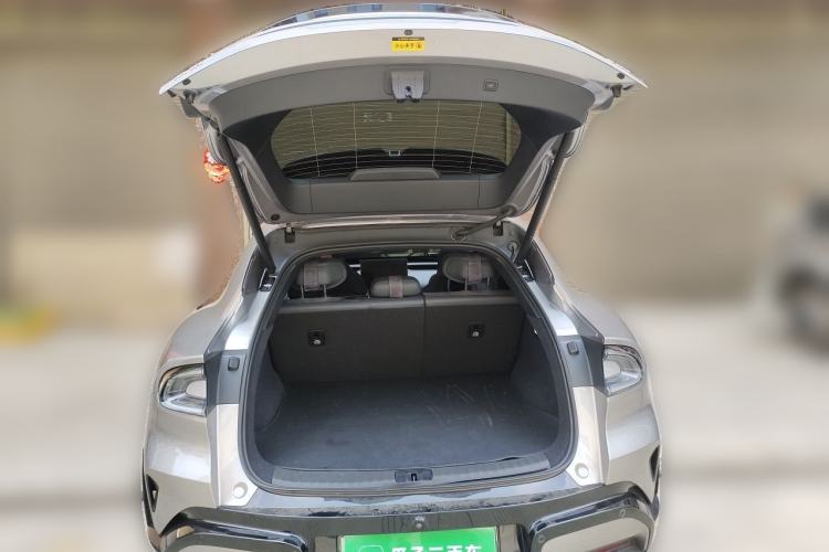Used Xiaomi Auto YU7 2025 Ultra-Long Range Rear-Wheel Drive Version Trunk