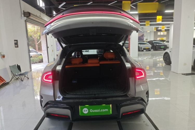 Used Xiaomi Auto YU7 2025 Ultra-Long Range High-Performance All-Wheel-Drive Max Edition Trunk