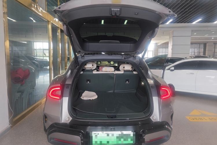 Used Xiaomi Auto YU7 2025 Ultra-Long Range Rear-Wheel Drive Version Trunk
