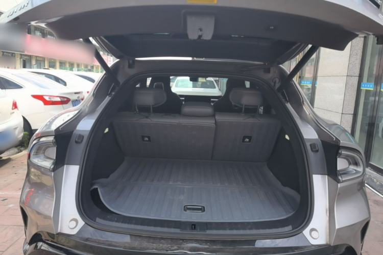 Used Xiaomi Auto YU7 2025 Ultra-Long Range Rear-Wheel Drive Version Trunk