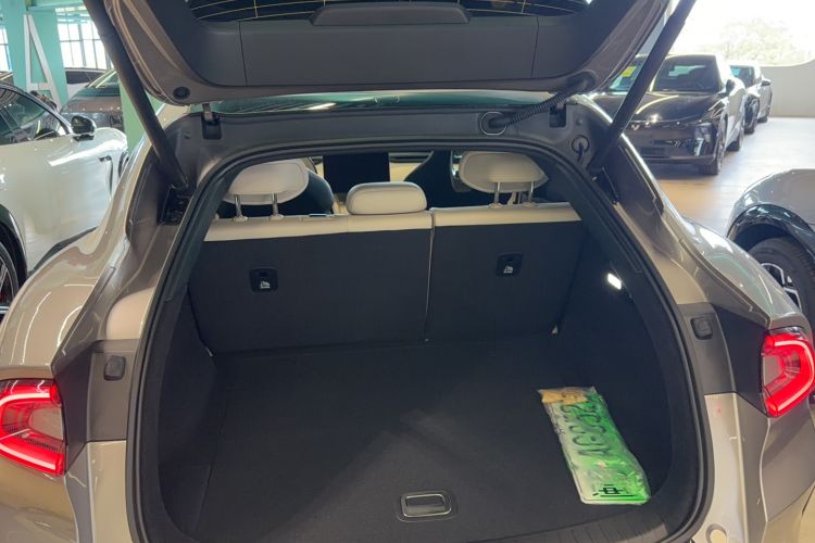 Used Xiaomi Auto YU7 2025 Ultra-Long Range Rear-Wheel Drive Version Trunk