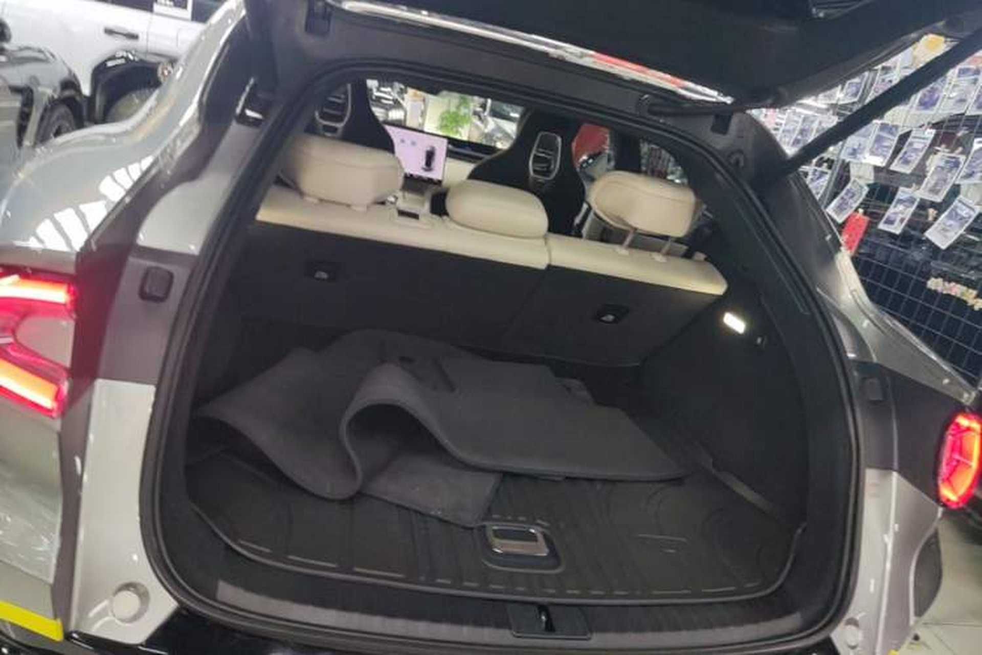 Used Xiaomi Auto YU7 2025 Ultra-Long Range Rear-Wheel Drive Version Trunk