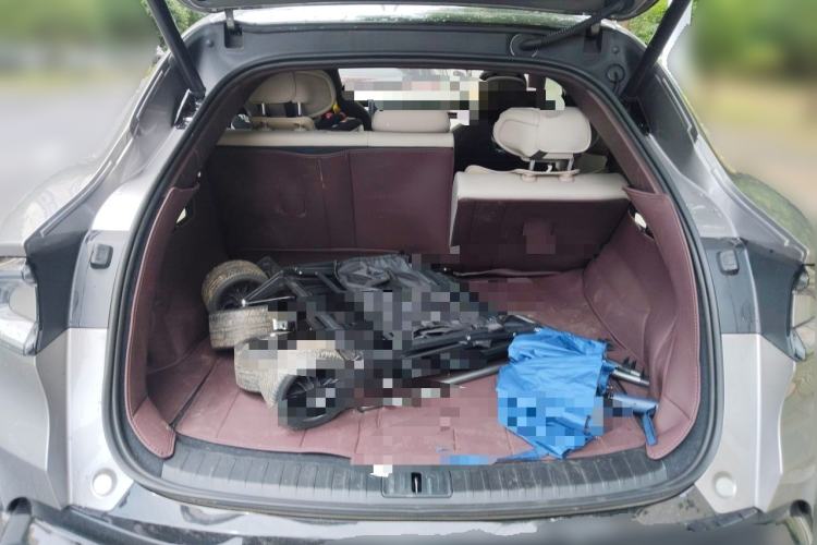 Used Xiaomi Auto YU7 2025 Ultra-Long Range Rear-Wheel Drive Version Trunk