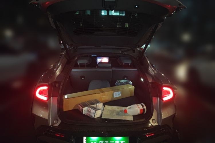 Used Xiaomi Auto YU7 2025 Ultra-Long Range Rear-Wheel Drive Version Trunk