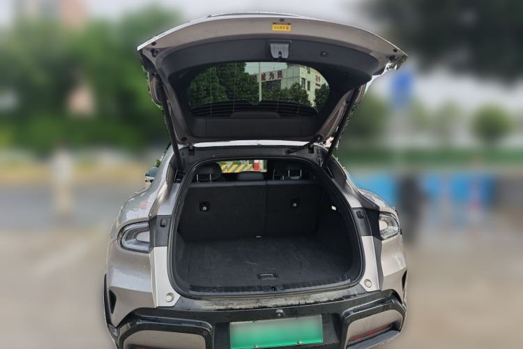 Used Xiaomi Auto YU7 2025 Ultra-Long Range Rear-Wheel Drive Version Trunk