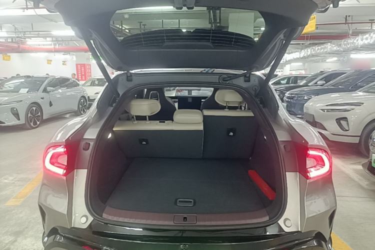 Used Xiaomi Auto YU7 2025 Ultra-Long Range Rear-Wheel Drive Version Trunk