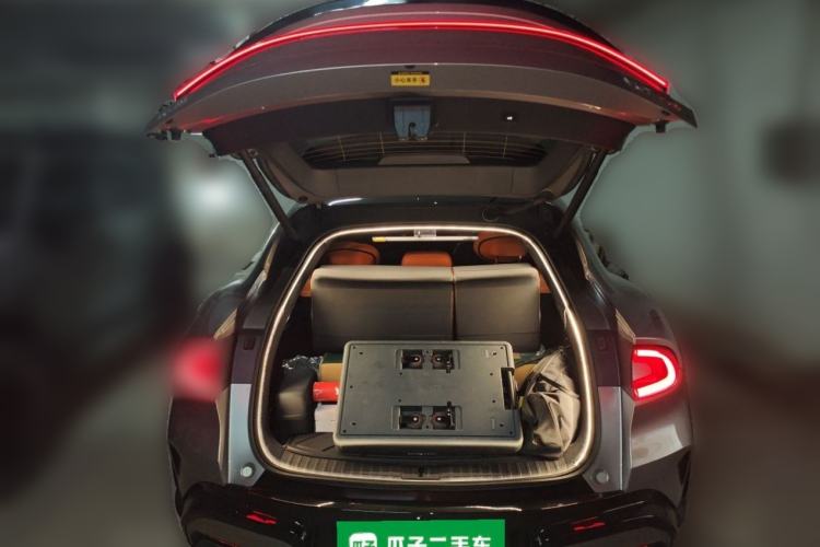 Used Xiaomi Auto YU7 2025 Ultra-Long Range High-Performance All-Wheel-Drive Max Edition Trunk