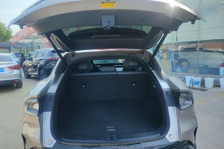 Used Xiaomi Auto YU7 2025 Ultra-Long Range Rear-Wheel Drive Version Trunk