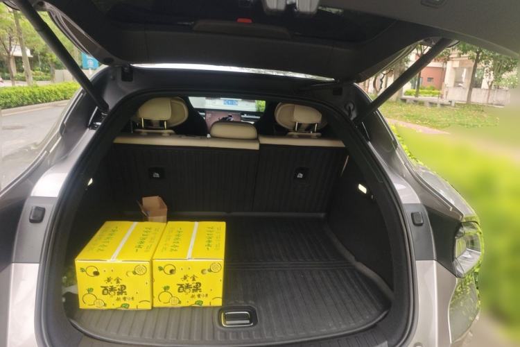 Used Xiaomi Auto YU7 2025 Ultra-Long Range All-Wheel Drive Pro Version Trunk