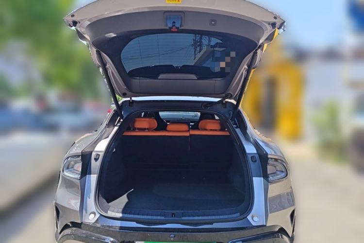 Used Xiaomi Auto YU7 2025 Ultra-Long Range High-Performance All-Wheel-Drive Max Edition Trunk