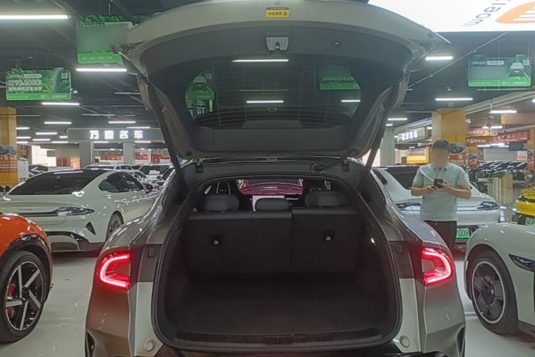 Used Xiaomi Auto YU7 2025 Ultra-Long Range All-Wheel Drive Pro Version Trunk
