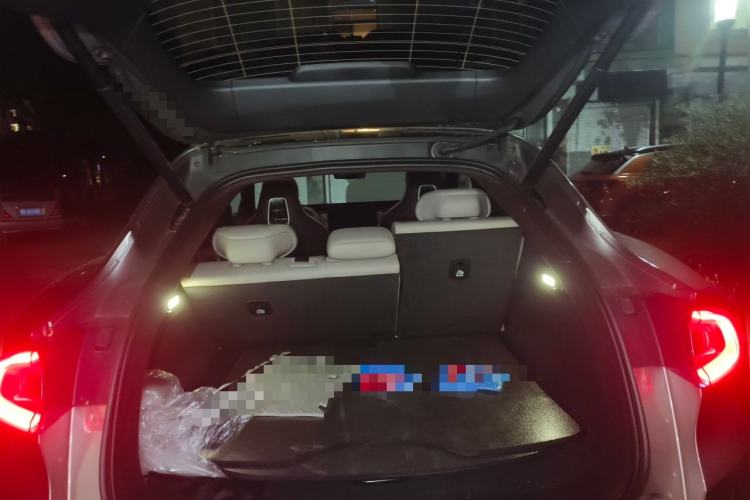 Used Xiaomi Auto YU7 2025 Ultra-Long Range All-Wheel Drive Pro Version Trunk