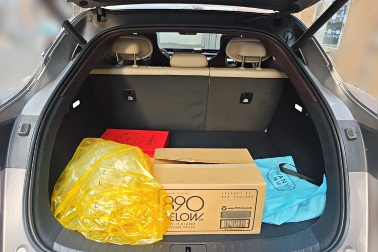 Used Xiaomi Auto YU7 2025 Ultra-Long Range All-Wheel Drive Pro Version Trunk