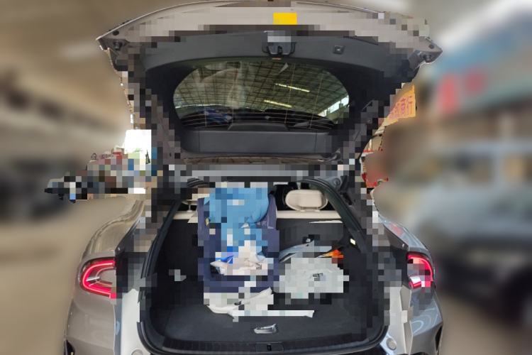 Used Xiaomi Auto YU7 2025 Ultra-Long Range Rear-Wheel Drive Version Trunk