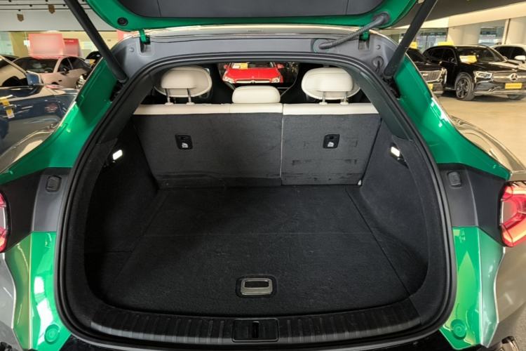 Used Xiaomi Auto YU7 2025 Ultra-Long Range All-Wheel Drive Pro Version Trunk